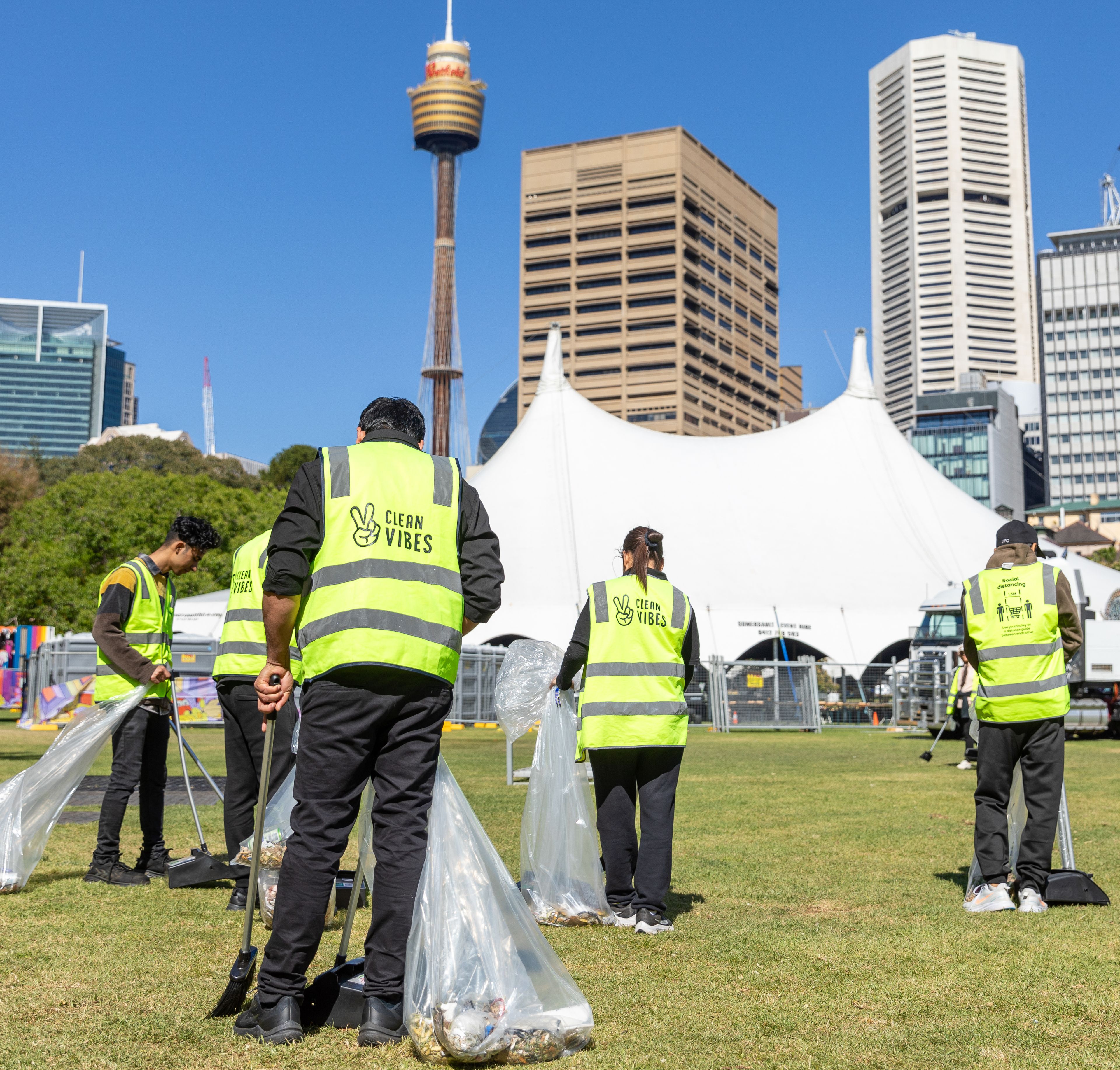 Clean Vibes employees