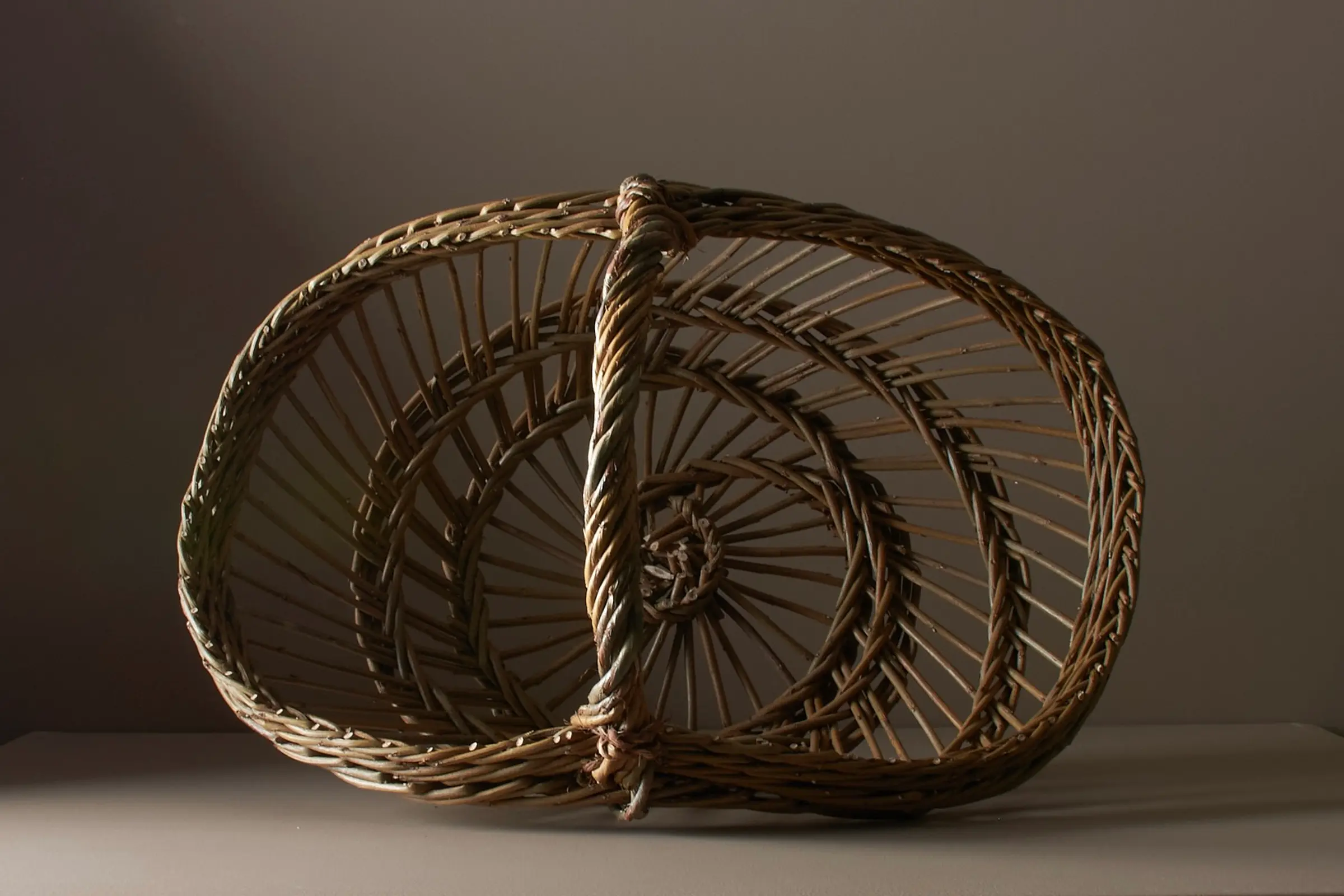 Perigord willow basket