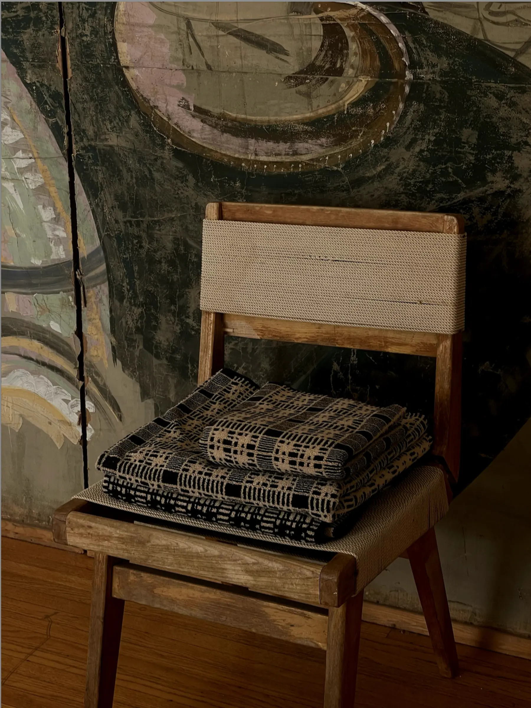 Autumn Sonata reimagines antique prints and textiles through archival research, creating heirloom-quality table linen and organic towelling. Available at Handcrafted Modern