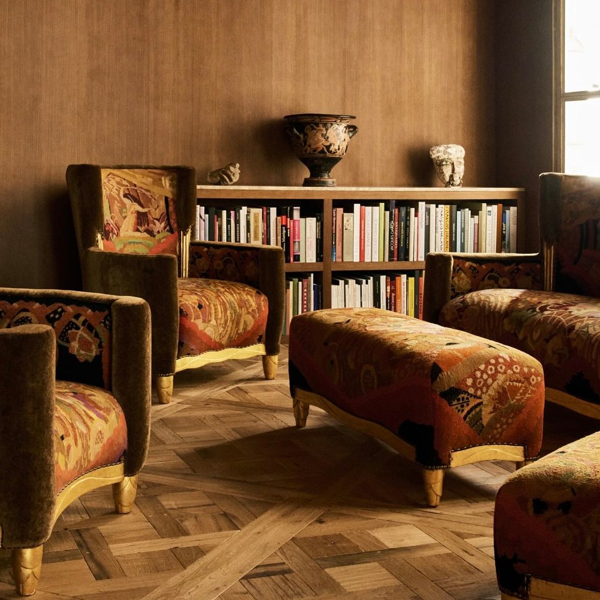 tep inside the Parisian home of @dahliahojeij and @augustindeleuze with photography by @matteoverzini and words by @elsacau in print in our Issue Eight.