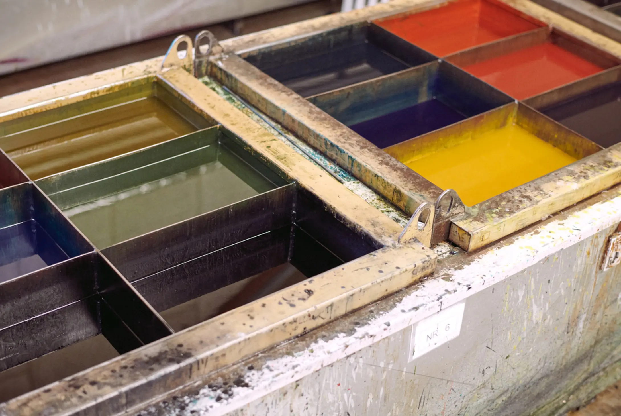 Ester and Erik wax candle colour dipping bath