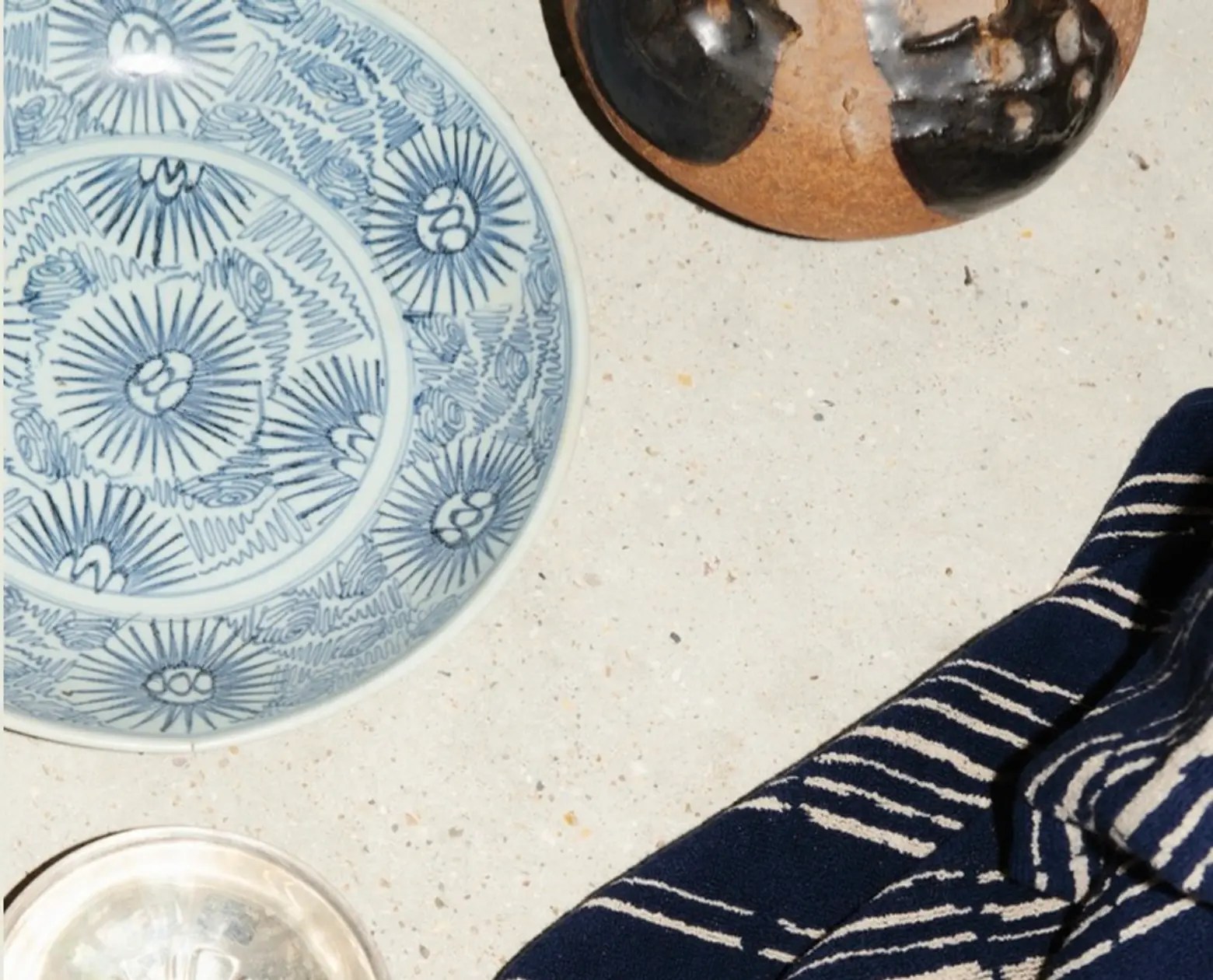 Ester Bath Towel with ceramics