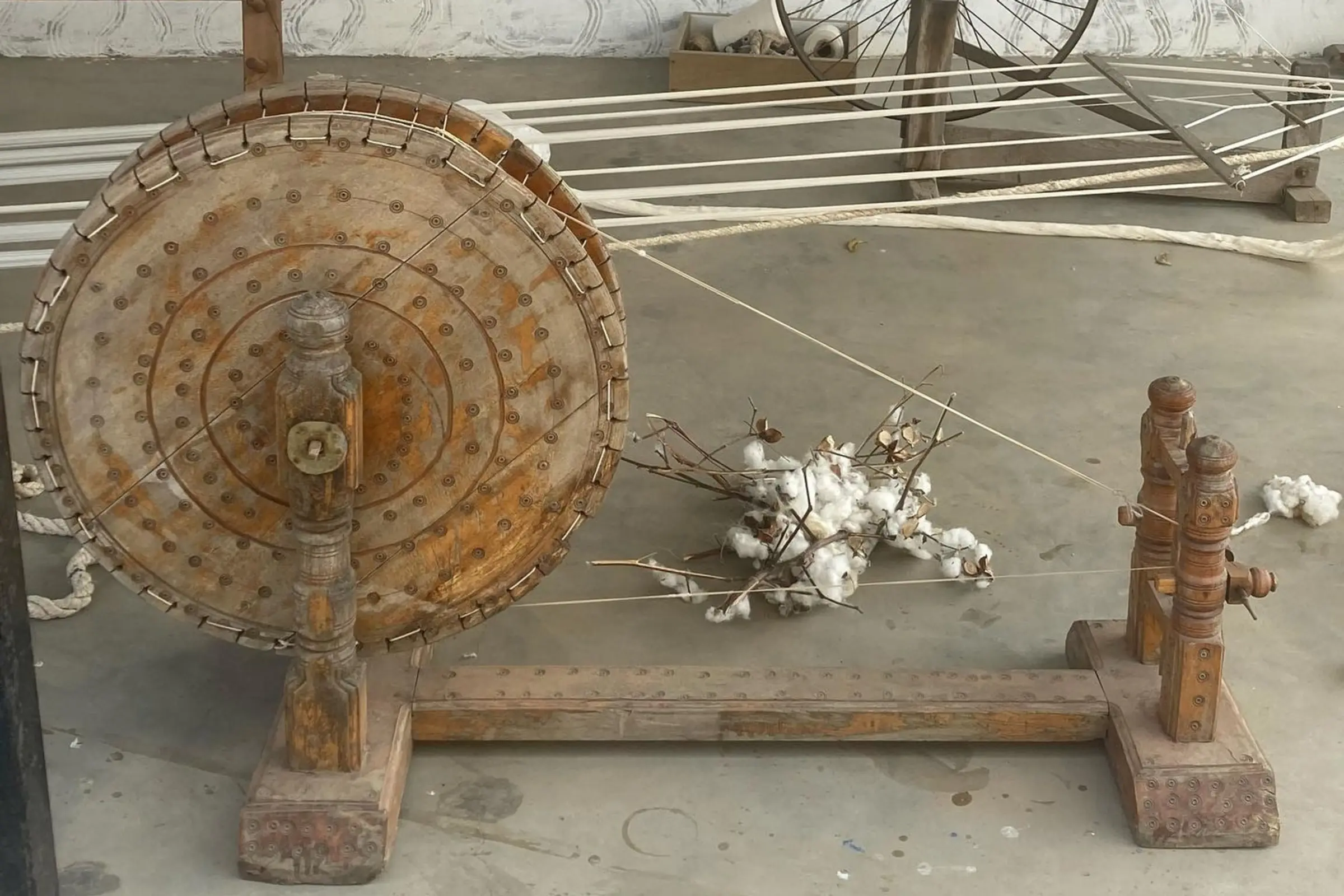 charkha spinning wheel