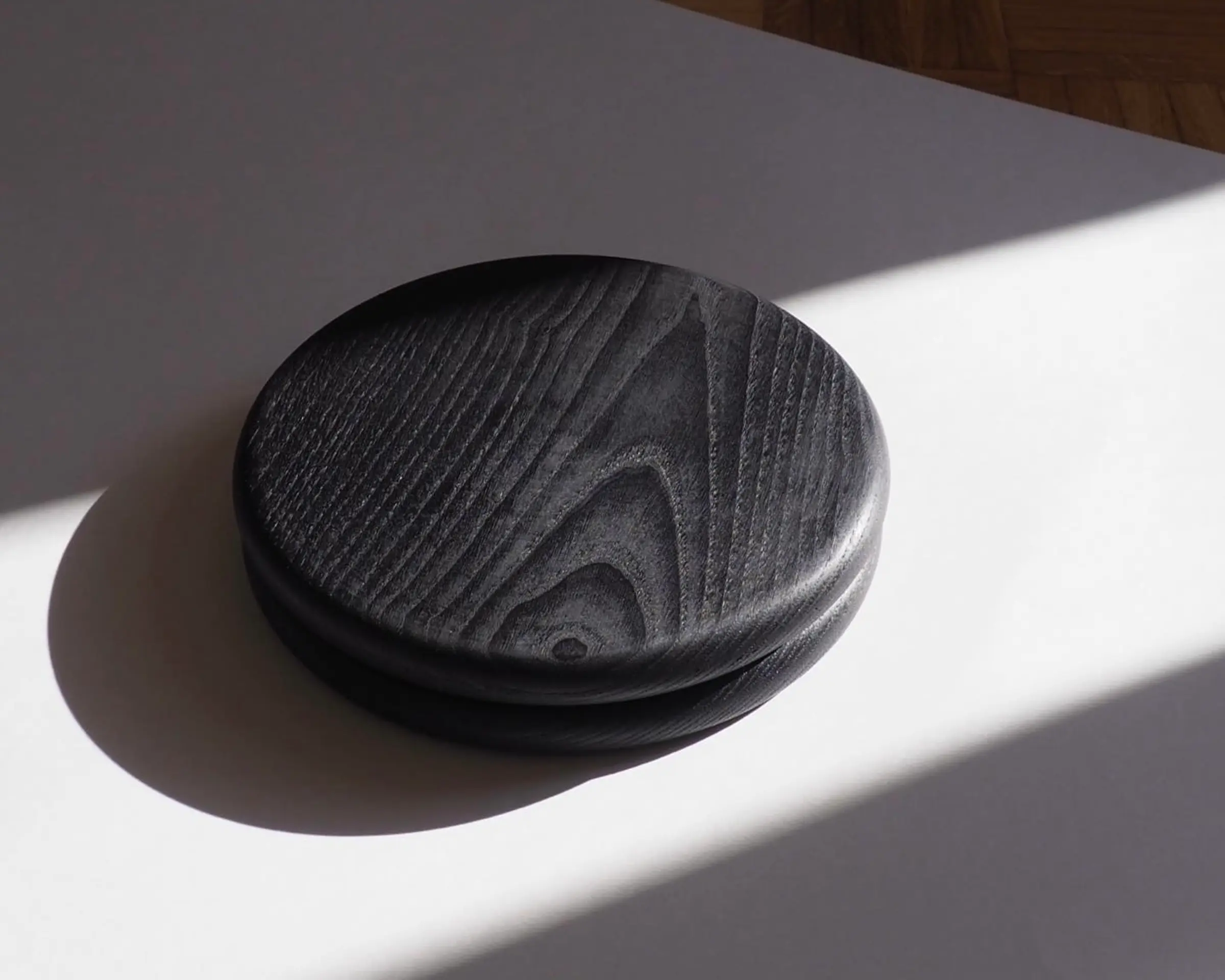 Oros design ebo trivets on a white table