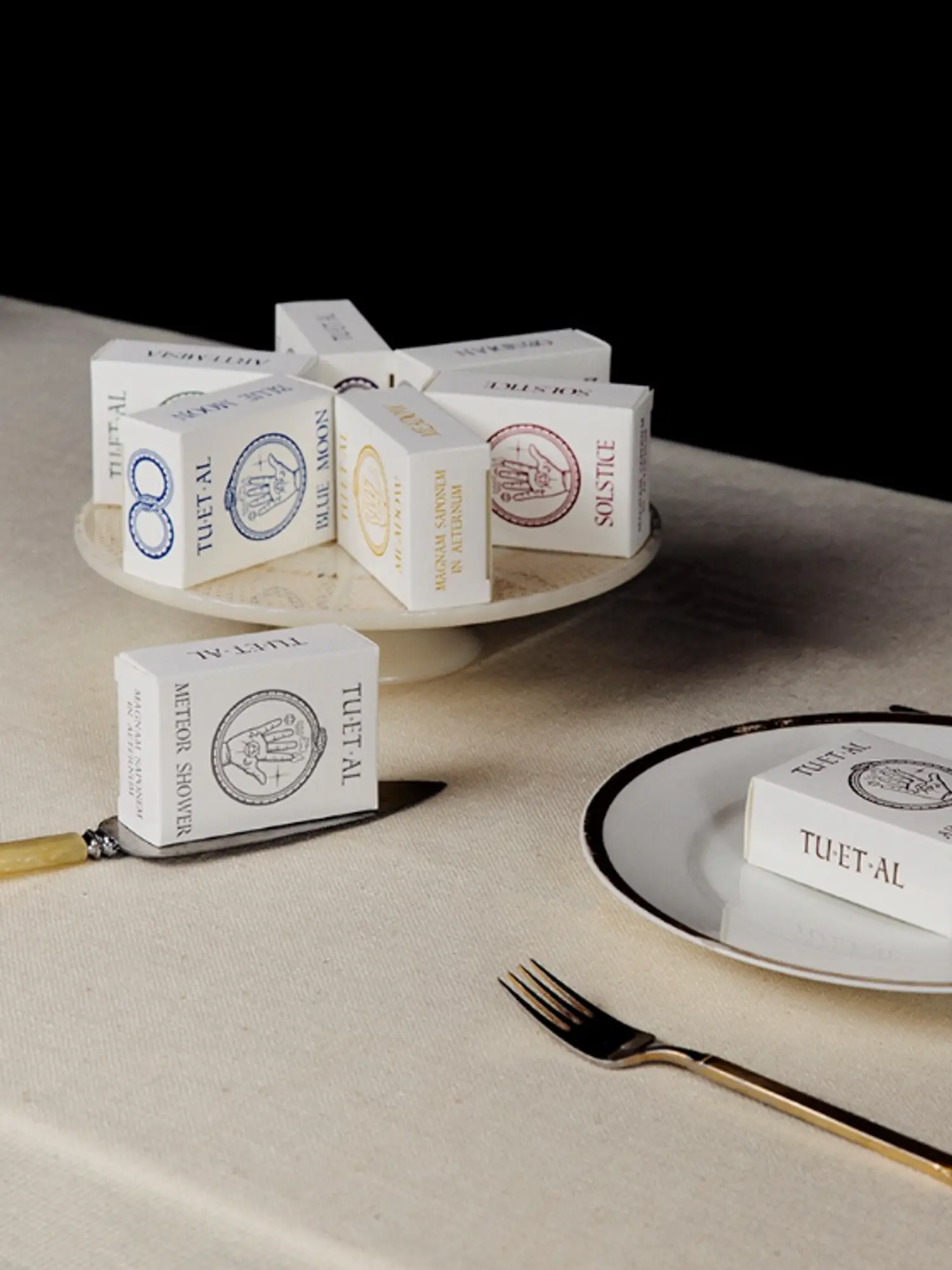 tuetal soap as dinner service