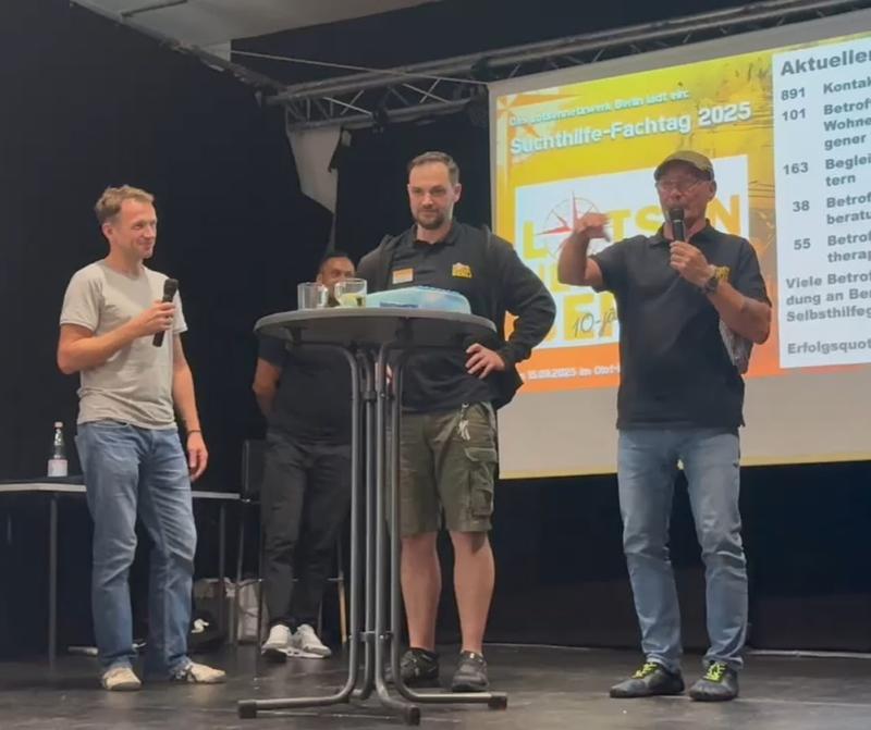 Übergabe Lotsennetzwerk Berlin, David Hill, Daniel Georgi und Günter Wittek