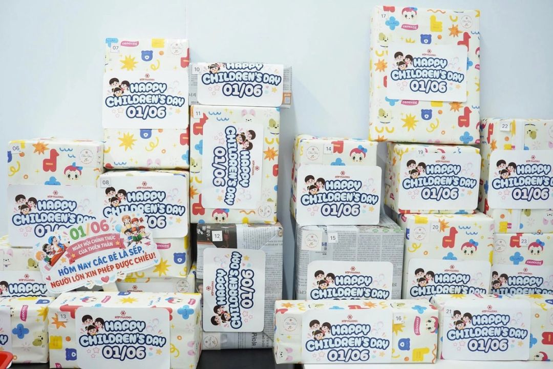 quatangquoctethieunhi