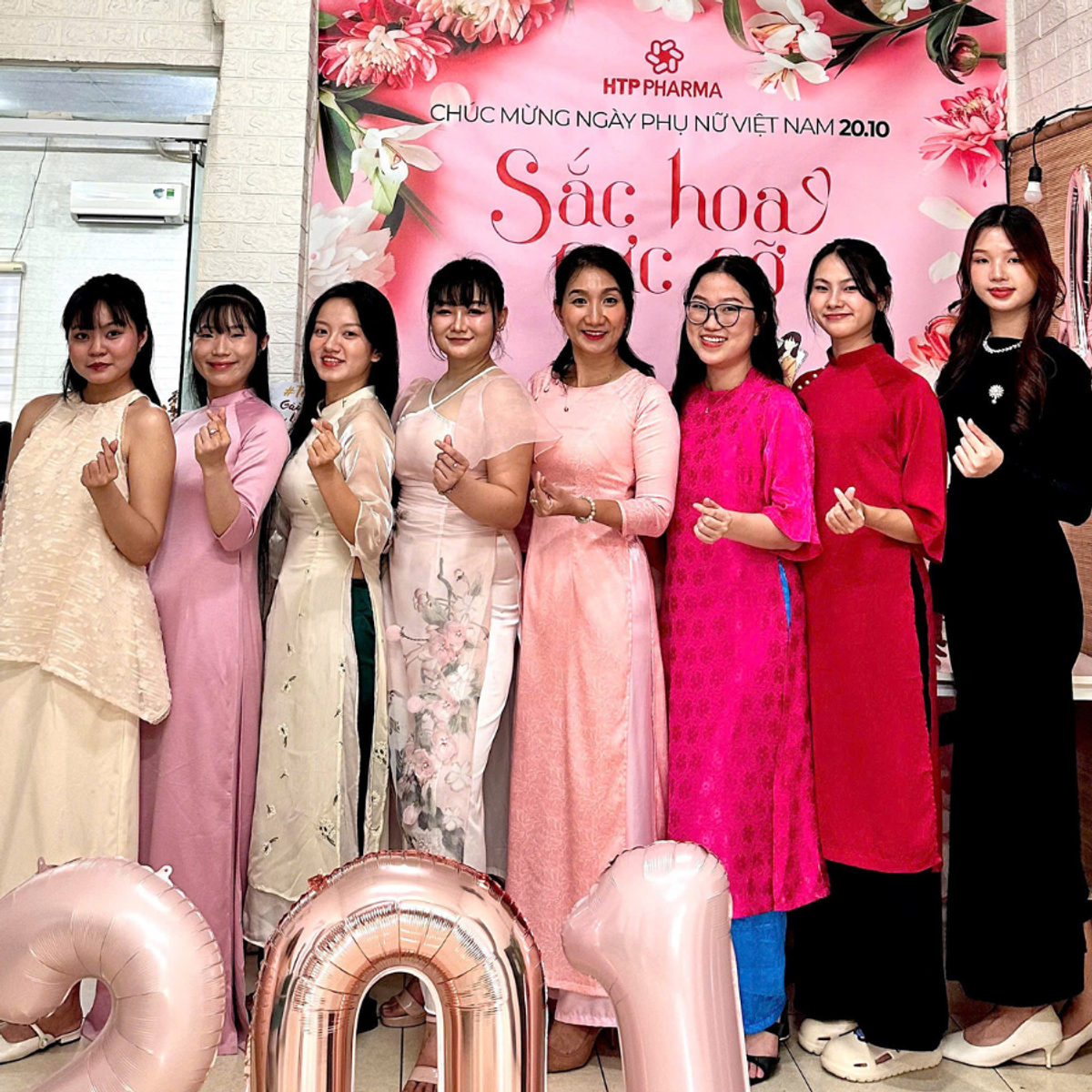 Sắc Hoa Rực Rỡ – Kỷ niệm Ngày Phụ nữ Việt Nam 20/10 đầy cảm xúc