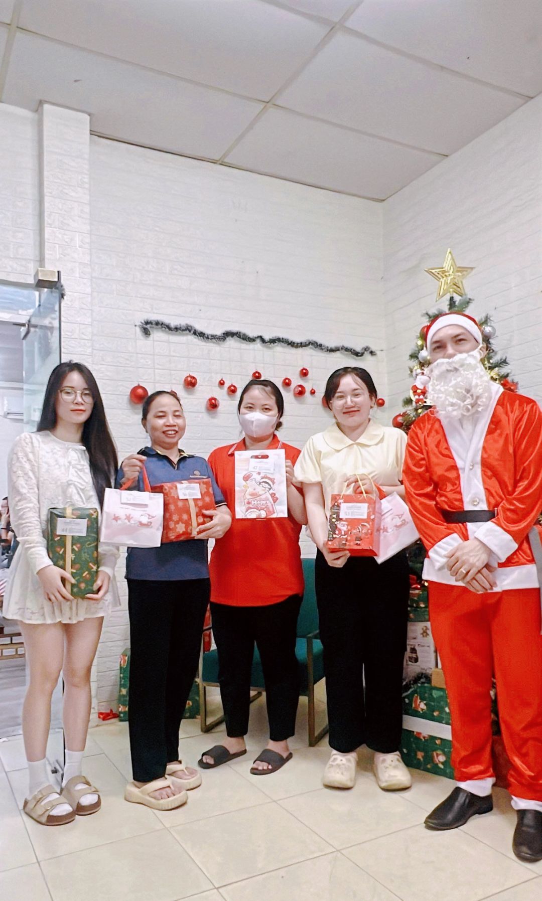 🎄 HTP CHRISTMAS – GIÁNG SINH RỘN RÀNG CÙNG HTP PHARMA