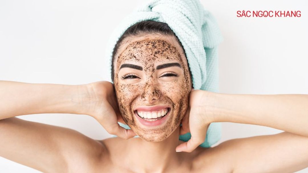 Tẩy tế bào chết vật lý: “bí kíp” cho làn da sáng mịn