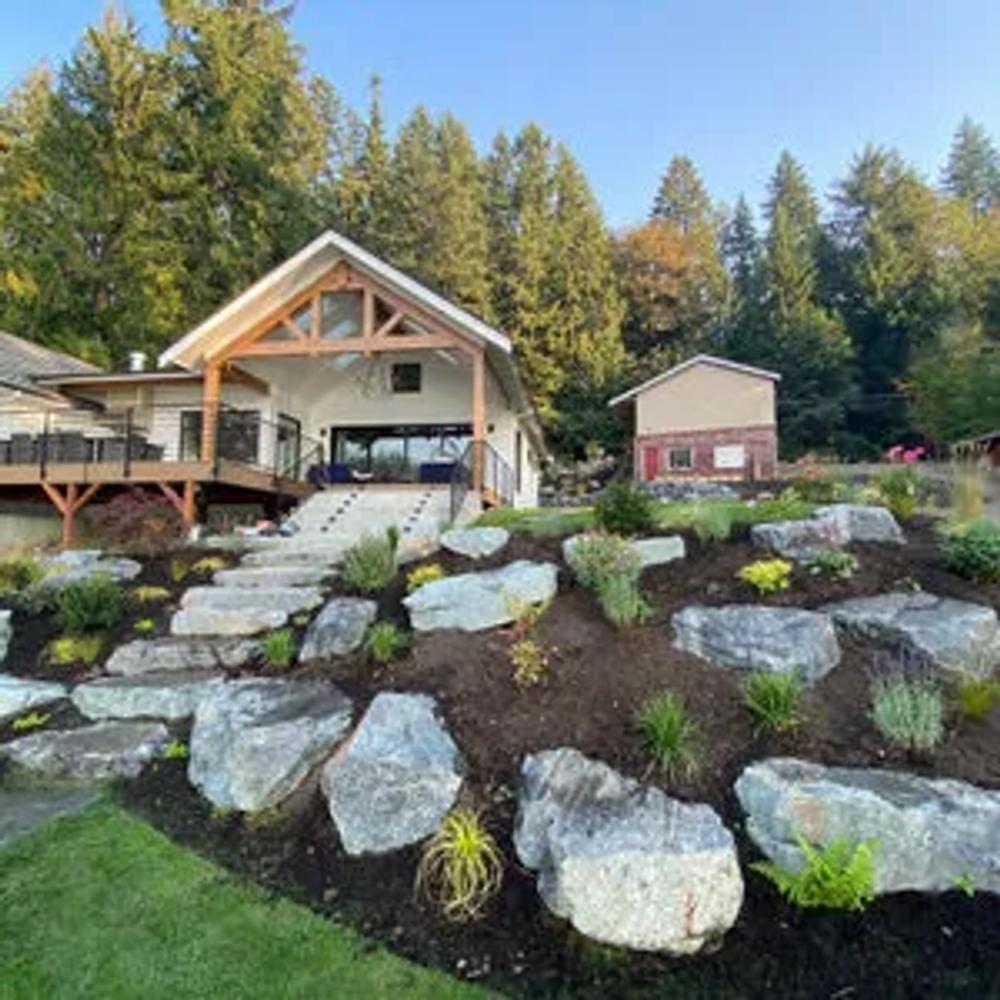 Garden bed with decorative rock accents