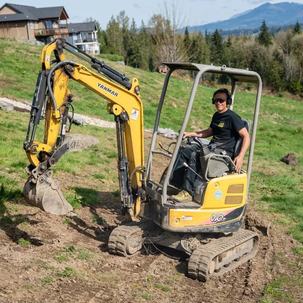 Trench work for drainage piping