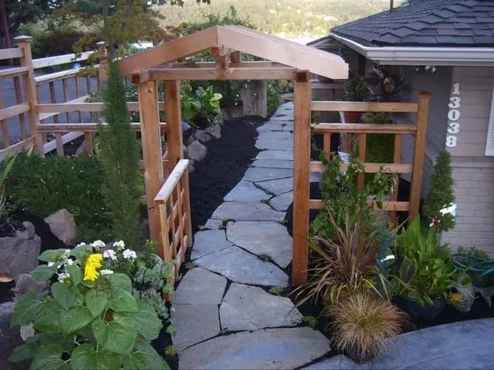 Fence and privacy screen installation