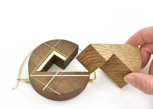 Multi-Connection Reverse Brooch