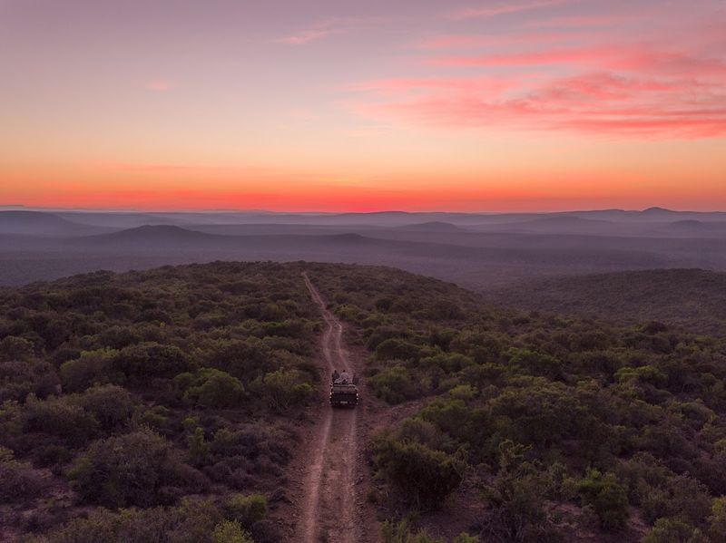 Não há nada como um safári ao pôr do sol em Kwandwe