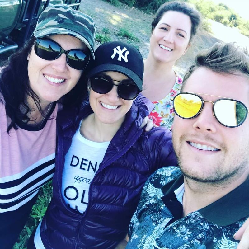 Con mis colegas de Rhino Africa en el Okavango
