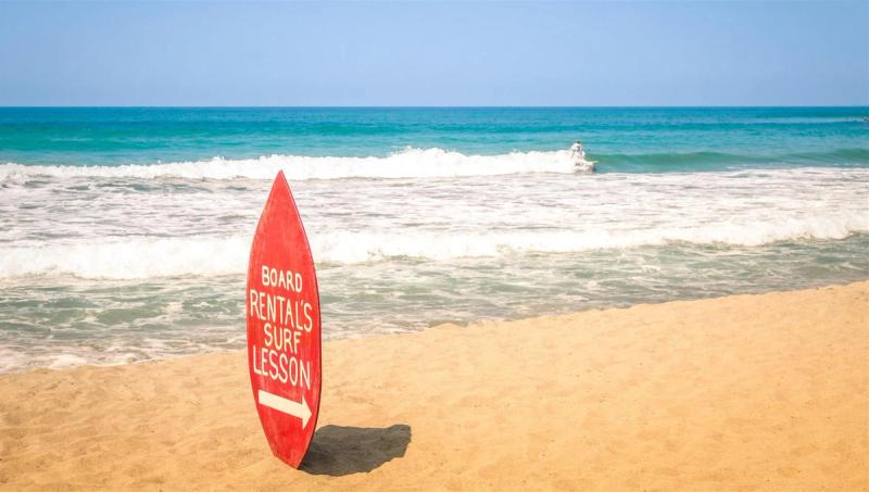 Jeffrey's Bay, Sudáfrica, es una de las mejores playas de África para hacer surf