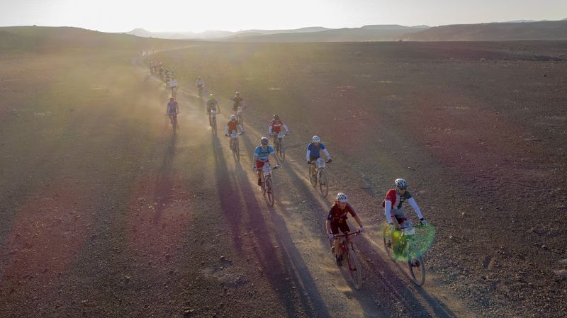 Challenge4ACause-damaraland-cyclists