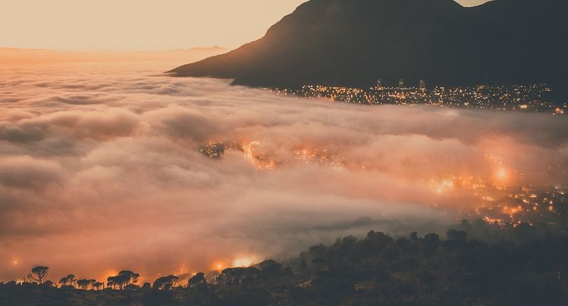 Si vous aimez prendre des photos, les couchers et levers du soleil peuvent produire des clichés spectaculaires