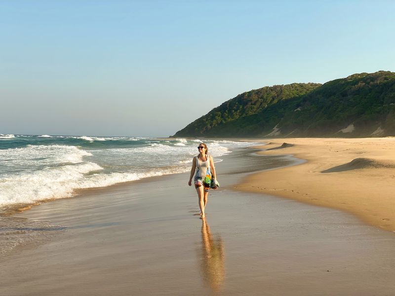 Strandspaziergang nahe der Thonga Beach Lodge im nördlichen iSiMangaliso Wetland Park