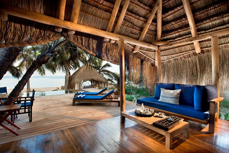 Private pool deck