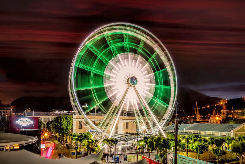 Roda-gigante de V&A Waterfront em longa exposição