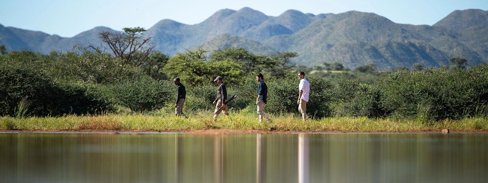 Les 5 Questions les Plus Posées sur les Safaris à Pied