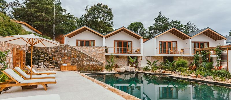 Die Poollandschaft von The Retreat Kigali in Ruanda