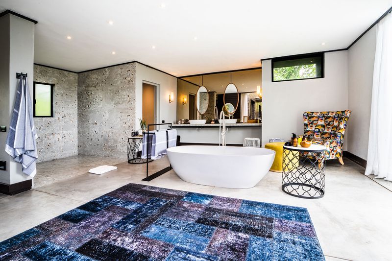 Badezimmer in einer der Silvan Safari Suiten