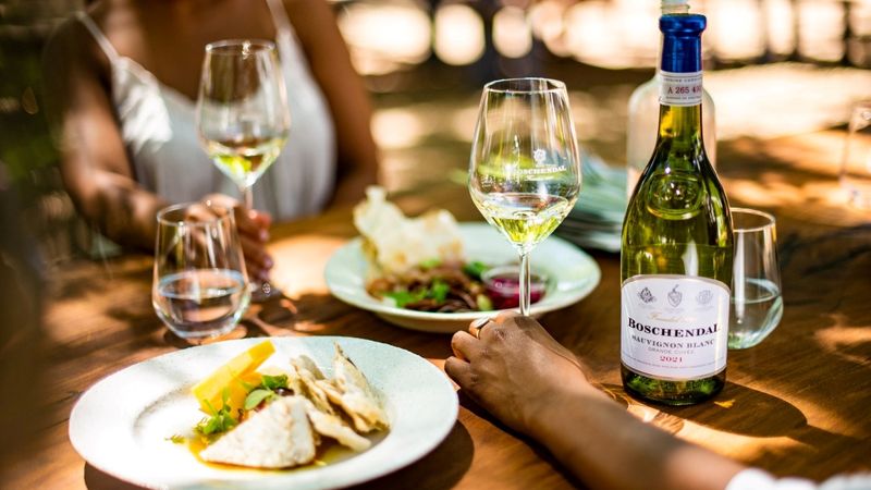 Combine sua degustação de vinhos com pratos do menu da terra à mesa de The Werf, Crédito da Imagem: Werf