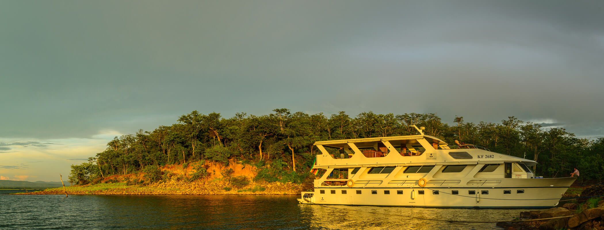 Matusadona Luxury Houseboat | 2018 Review