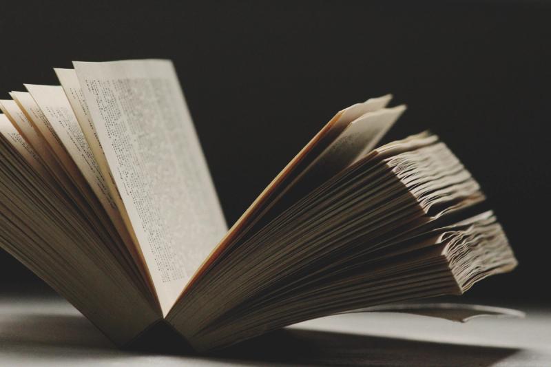 Imagen de un libro abierto