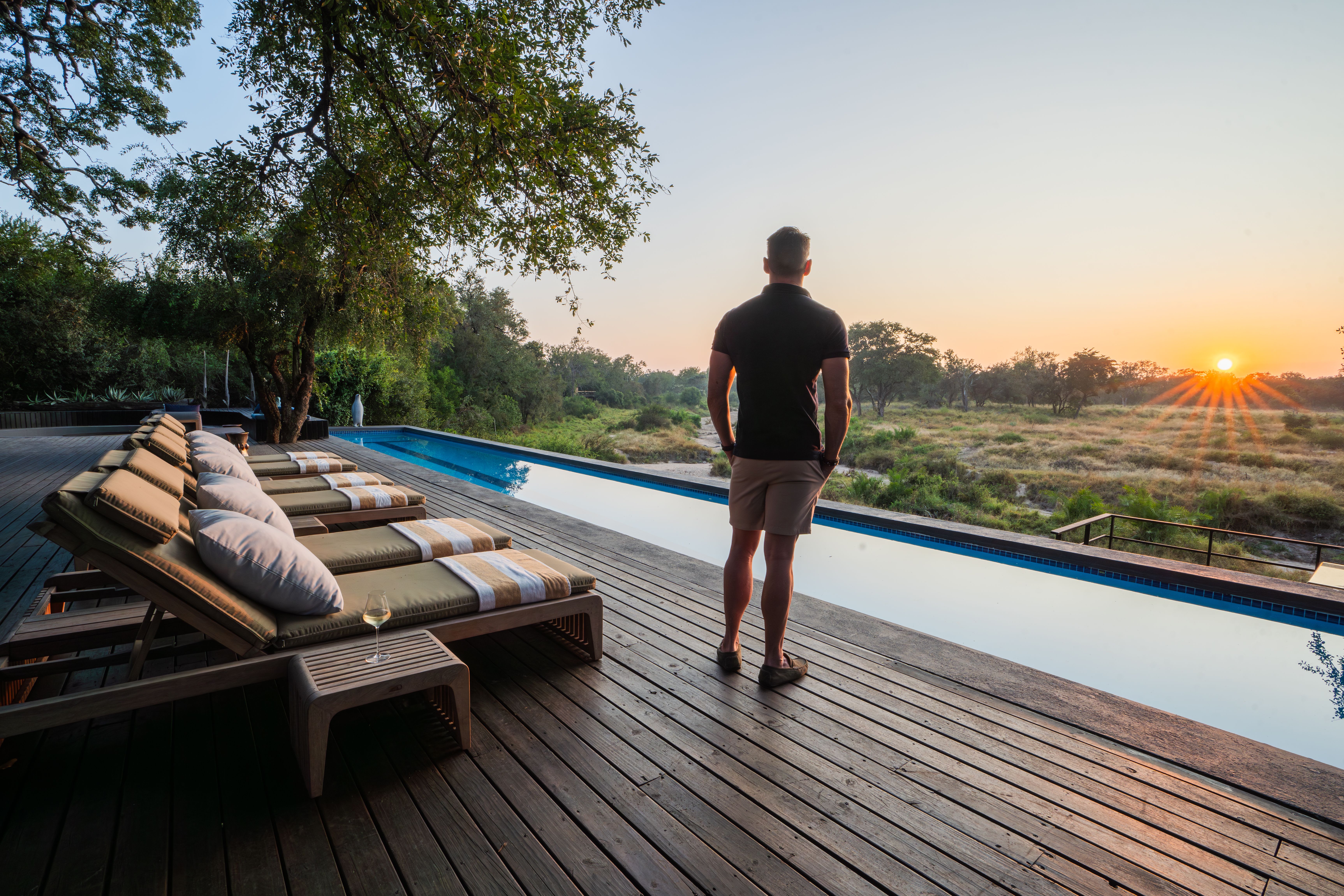African Safari Minimalism – Laugh Off The Travel Checklist