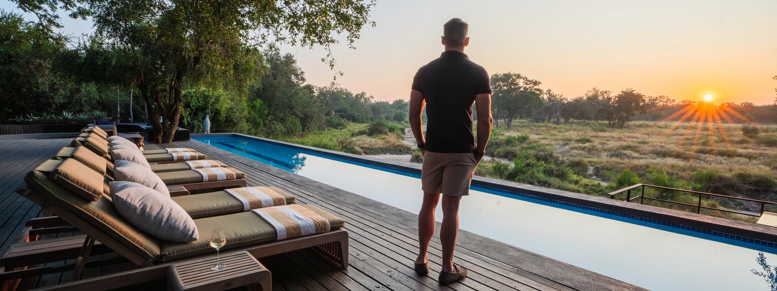 African Safari Minimalism – Laugh Off The Travel Checklist