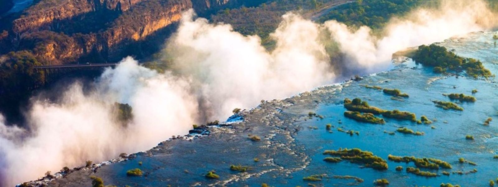 Wasserstand der Victoria-Fälle: Wann ist Hoch- und Niedrigwasser?