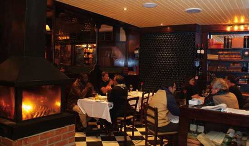 Dining in the Hussar Grill