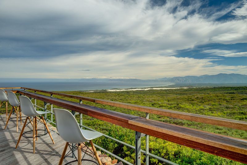 Die Aussicht der Grootbos Forest Lodge reicht bis zum Kap der Guten Hoffnung.