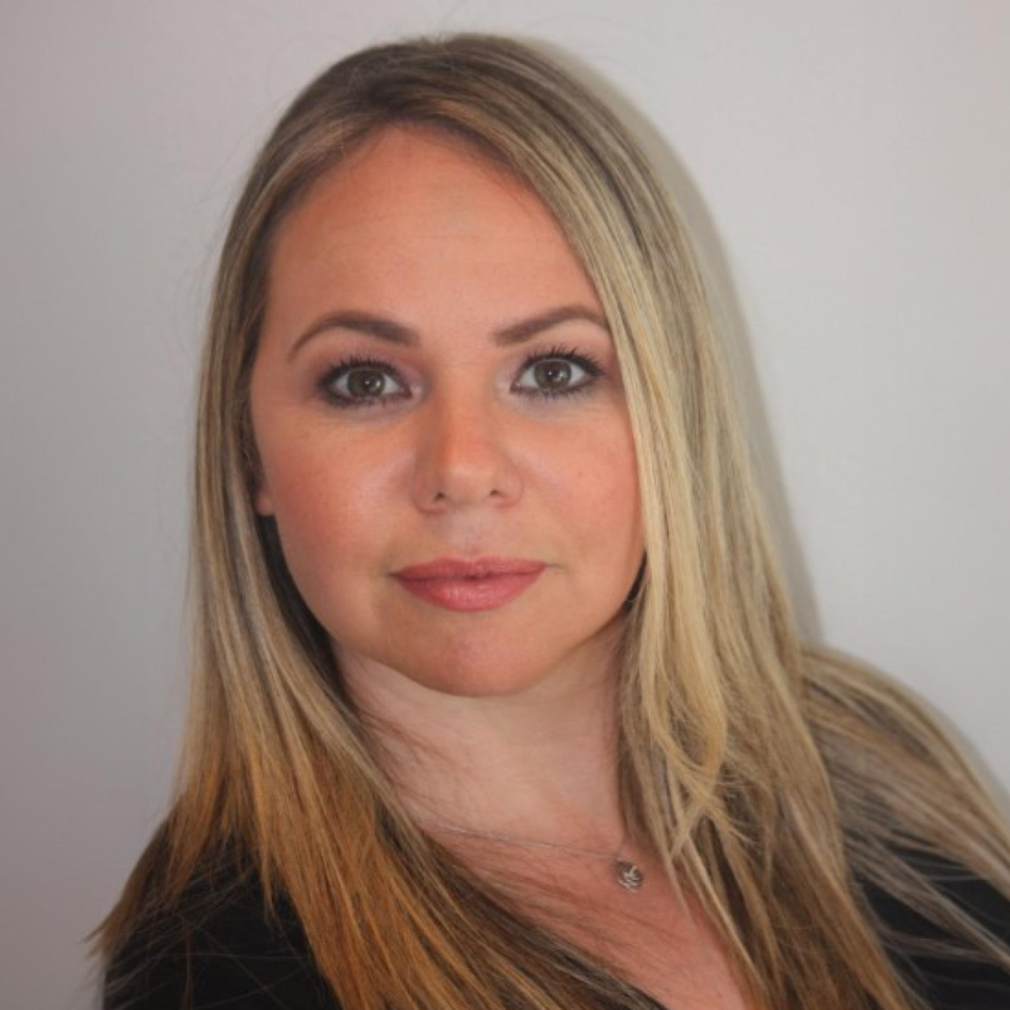 Amy Knight-Dawson