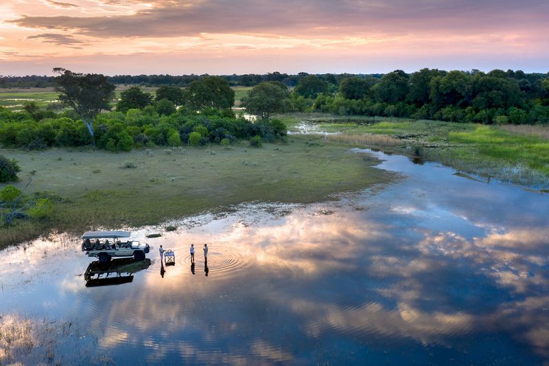 Game drive sunset drinks stop