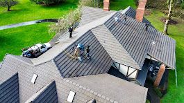 Spring Roof Cleaning After Oregon’s Wet Winter — Soft Wash Pros Eugene Guide to Moss Removal