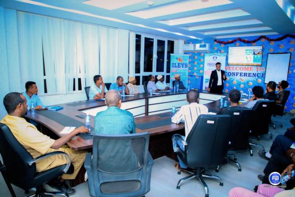 Tababarka Shaqalaaha ee Xalinta Khilaafaadka Goobaha Shaqada