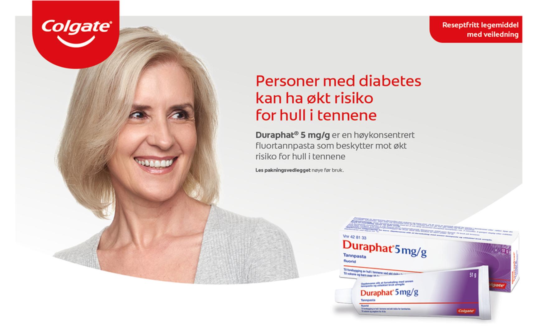 Bilde av en dame som smiler og Duraphat tannkrem