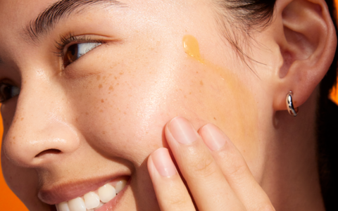 Oppdag Biolumin-C Night Restore: Et nattserum for glødende hud!