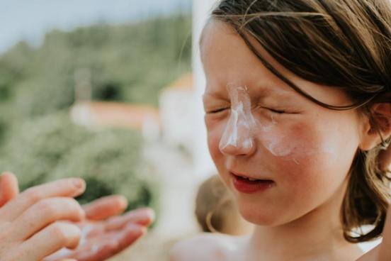 Solbeskyttelse til barn