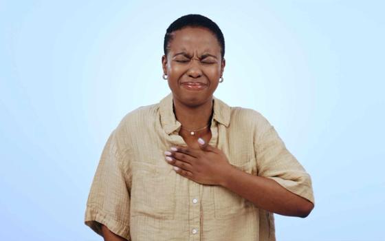 Halsbrann og sure oppstøt Halsbrann og sure oppstøt