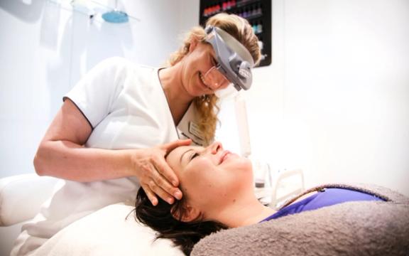 Rosacea – ekspertrådene som demper rød hud