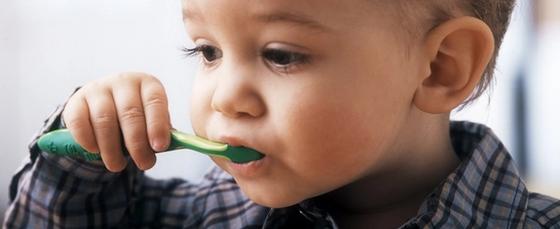 Barn og tenner Barn og tenner