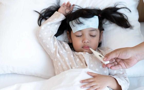 Smertestillende og febernedsettende Smertestillende og febernedsettende