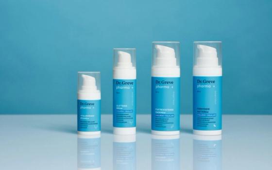 Hyaluron + Squalane- fukter, plumper og glatter ut huden Hyaluron + Squalane- fukter, plumper og glatter ut huden