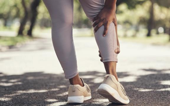 Tegn på dårlig blodsirkulasjon i beina (kronisk venøs insuffisiens)